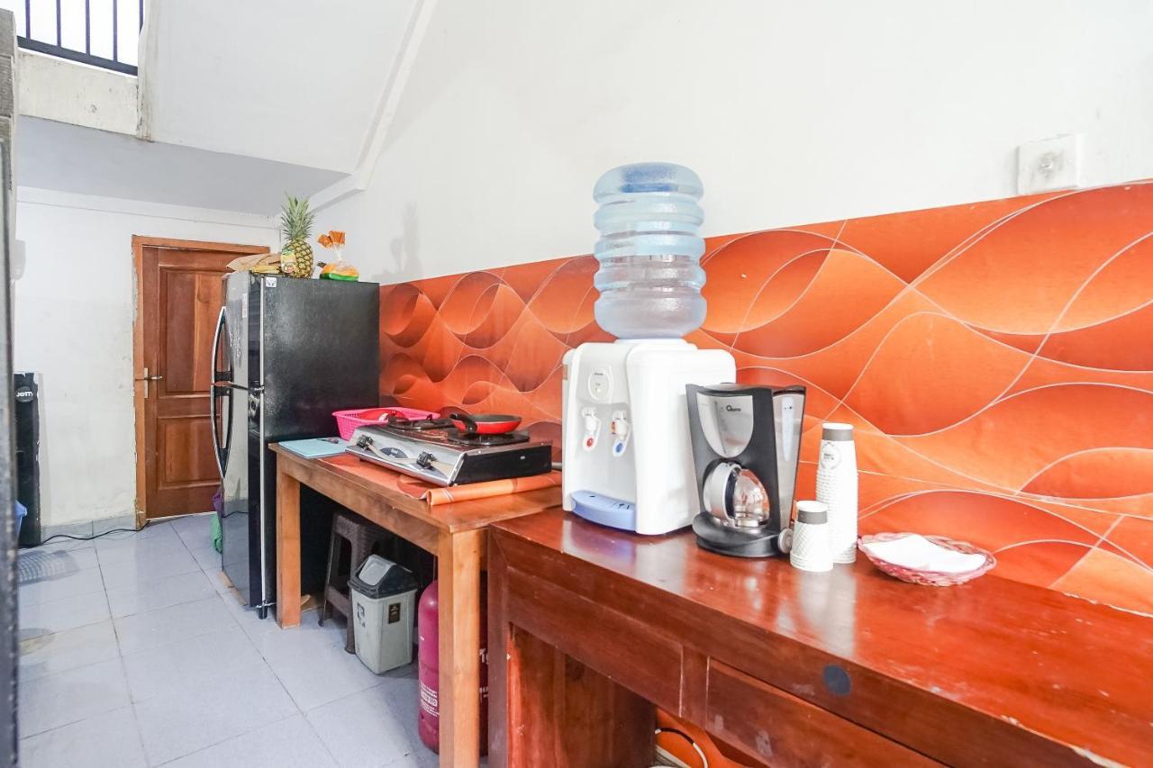 Ketapang Guesthouse Echo Beach Canggu Exterior photo